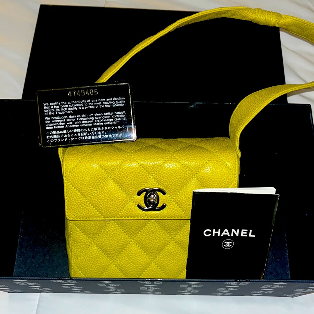 100% Authentic CHANEL CHARTREUSE FLAP BAG
